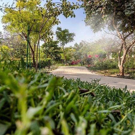 Stay By Latinem Luxury 2Br Holiday Home Cv B2513 Near Burj Khalifa 두바이 외부 사진