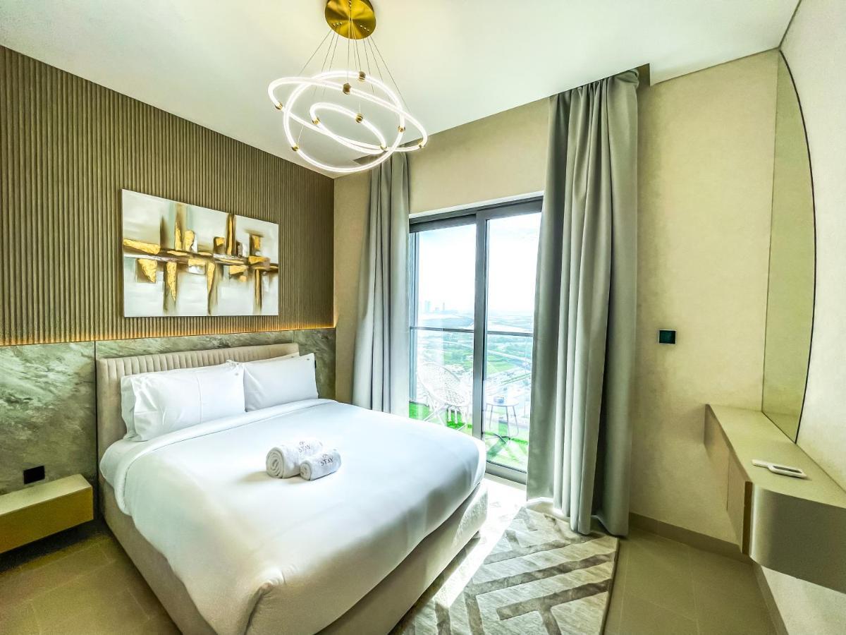 Stay By Latinem Luxury 2Br Holiday Home Cv B2513 Near Burj Khalifa 두바이 외부 사진