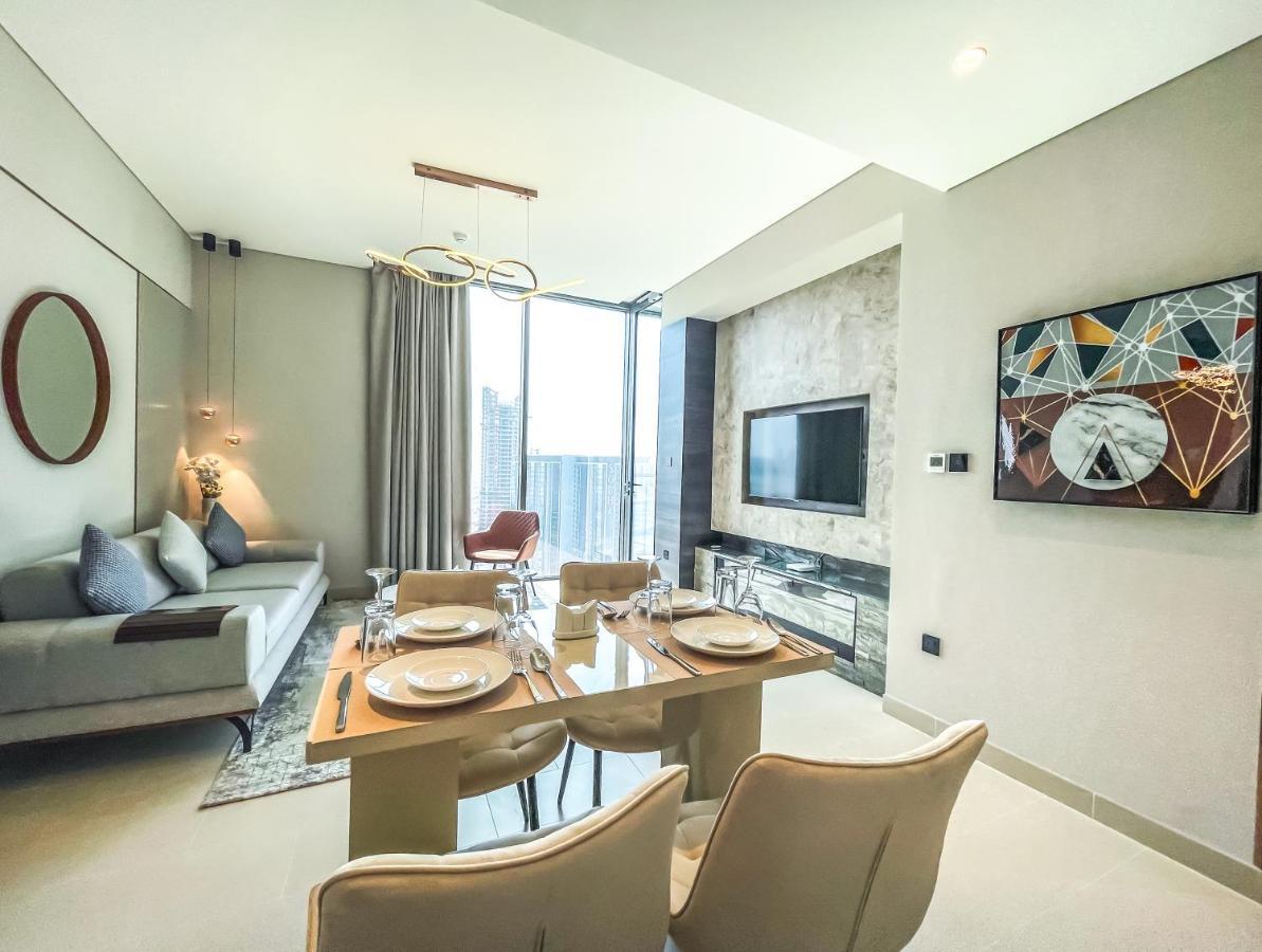 Stay By Latinem Luxury 2Br Holiday Home Cv B2513 Near Burj Khalifa 두바이 외부 사진